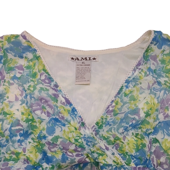 AML Women's Blue Floral V-Neck Ruffle Sleeve Top Size XL - Picture 2 of 10